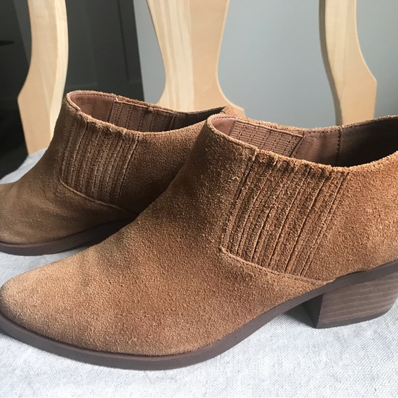 Steve Madden Suede Booties - Picture 4 of 6
